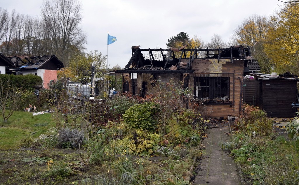 Wieder Laubenbraende Koeln Fuehlingen Kriegerhofstr P047.JPG - Miklos Laubert